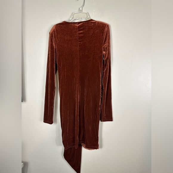 SHEIN sexy large brown nwt  deep vneck mini sash - Picture 6 of 7